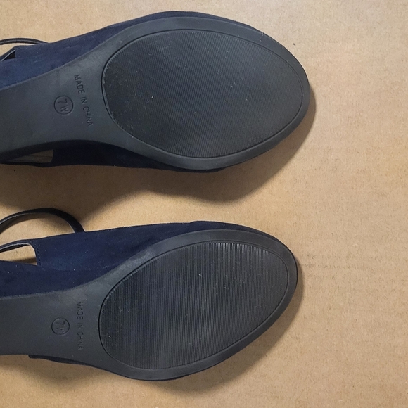 American Rag Blue Heels Stylish Design - Picture 5 of 6